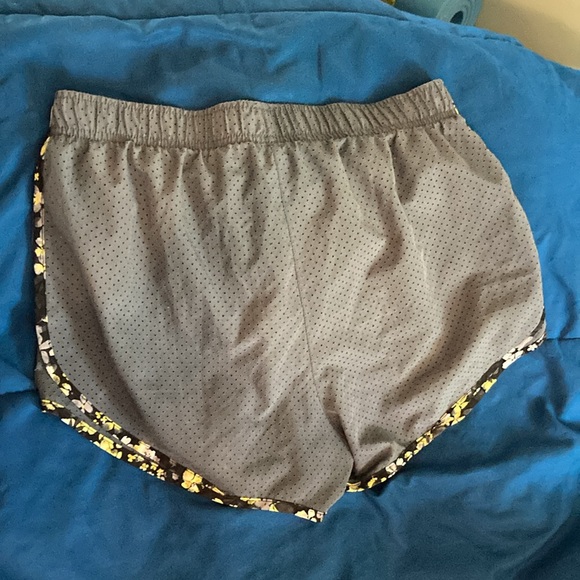 CK Running Shorts with pockets, drawstring, lined - Picture 6 of 10